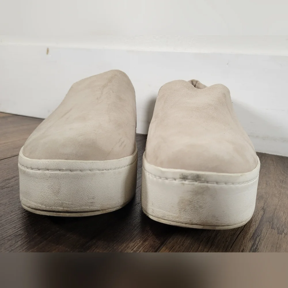 Vince Warren suede slip-on platform sneaker in a light taupe or beige color - Picture 6 of 7